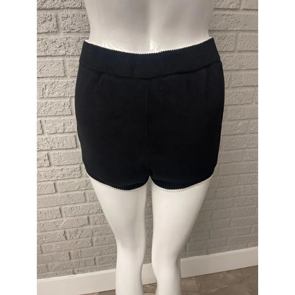 Obsessed Boutique Black Knit Short With White Trim Size S